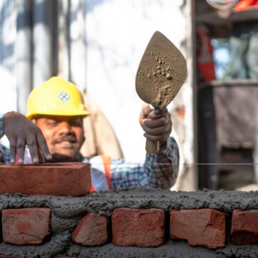 Ile kosztują wykończenia wnętrz w Warszawie w 2026 roku?